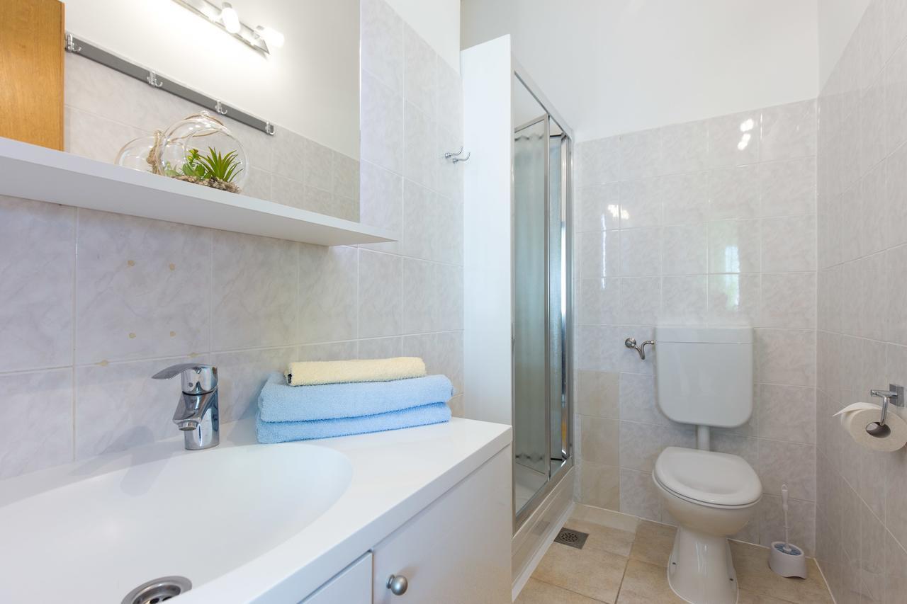 Apartments Tamaris Čižići エクステリア 写真
