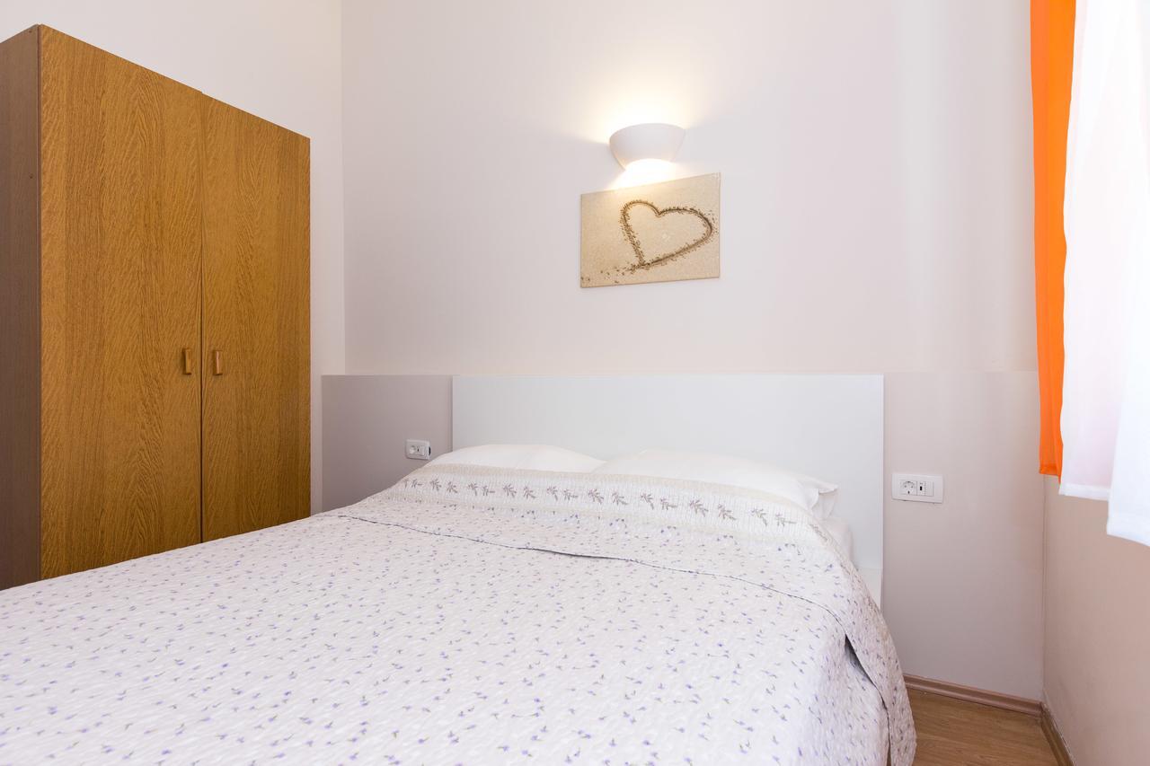 Apartments Tamaris Čižići エクステリア 写真