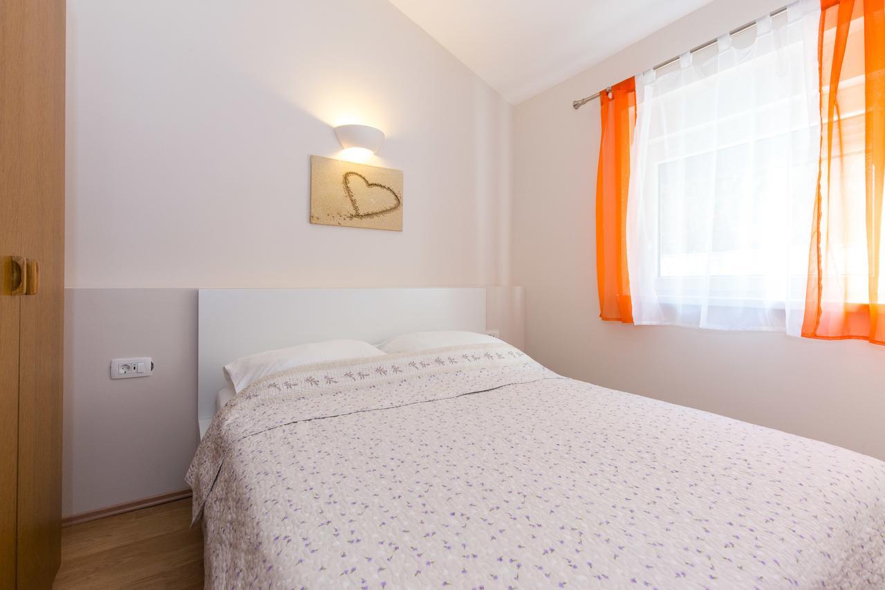 Apartments Tamaris Čižići エクステリア 写真