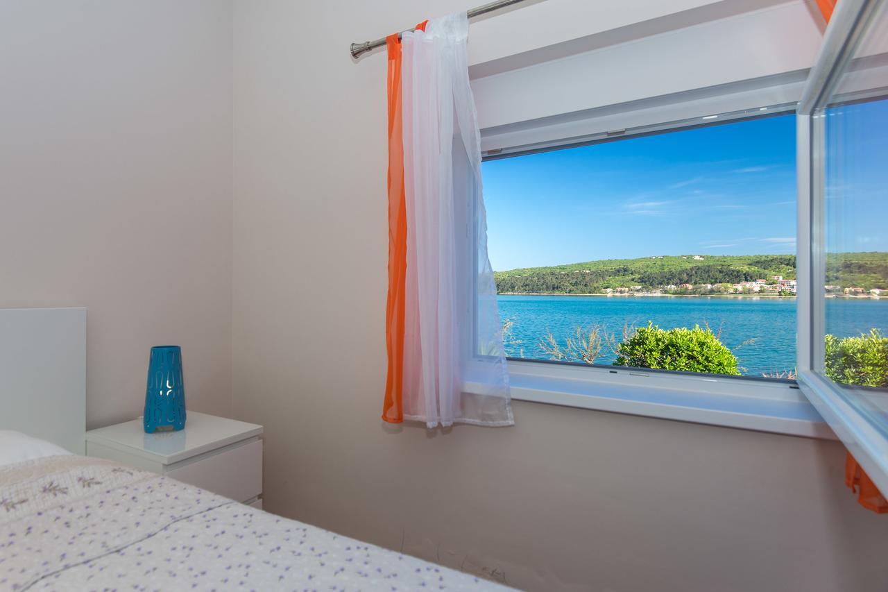 Apartments Tamaris Čižići エクステリア 写真