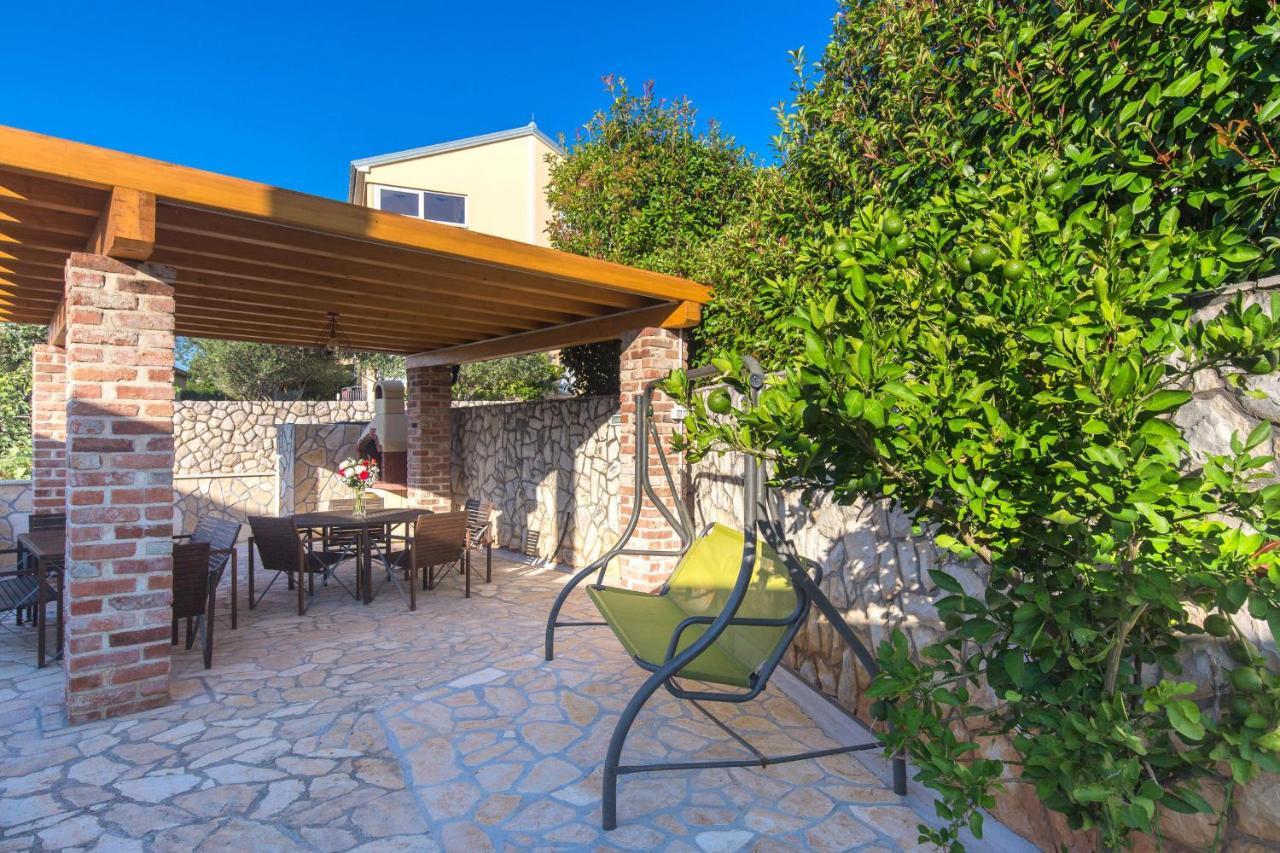 Apartments Tamaris Čižići エクステリア 写真