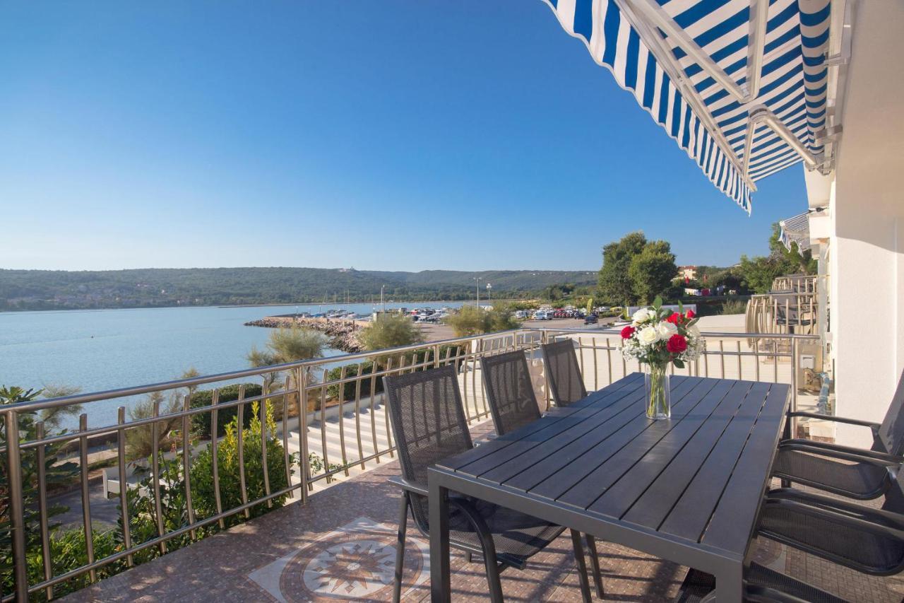 Apartments Tamaris Čižići エクステリア 写真